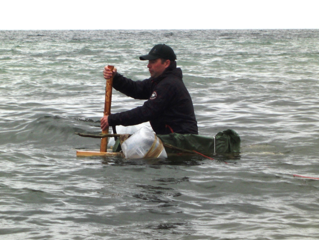 Improviseret tømmerflåde